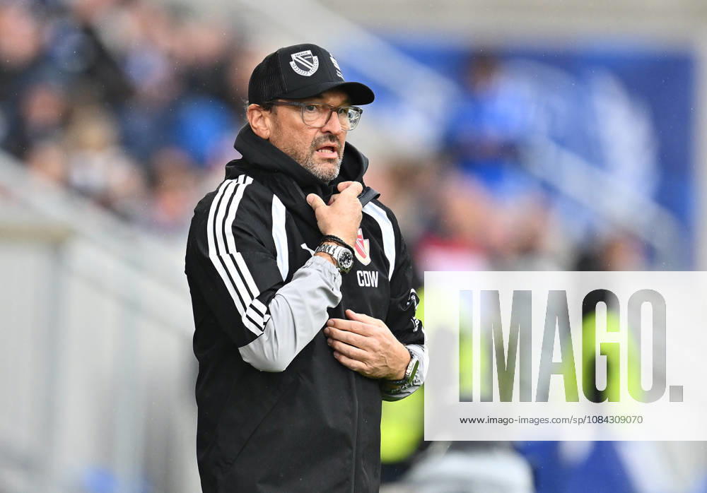Soccer 2. Bundesliga, SV Darmstadt 98 vs. Energie Cottbus, Coach Claus Dieter Wollnitz, FC Energie Cottbus, DFL, DFB. REGULATIONS PROHIBIT ANY USE OF PHOTOGRAPHS AS IMAGE SEQUENCES AND OR QUASI-VIDEO, Darmstadt