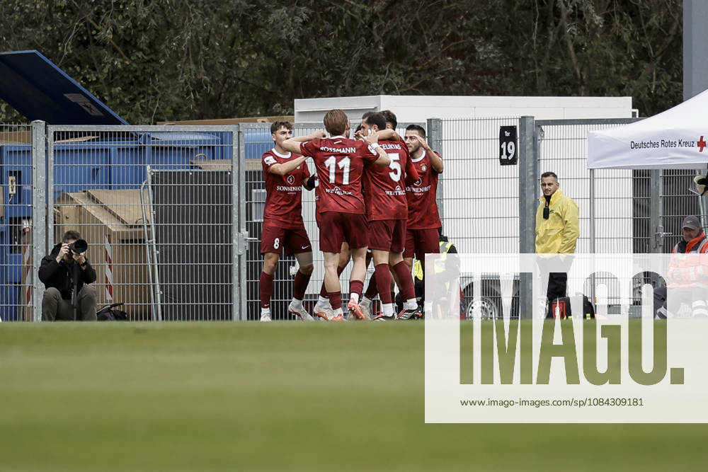 Soccer 3rd Division, SG Sonnenhof Großaspach vs. SV Waldhof Mannheim – Jubilation over the 1-0 goal by Luca Molinari, SG Sonnenhof Großaspach, 21