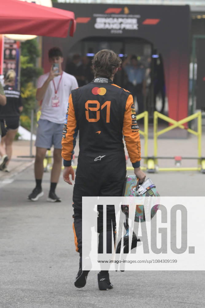 Oscar Piastri of McLaren walks out after teammate Lando Norris of McLaren collided with him Saturday 10th October , Singapore Grand Prix 2026, Marina Bay Street Circuit. Singapore Singapore - ZUMAc251 20261010_znp_c251_041