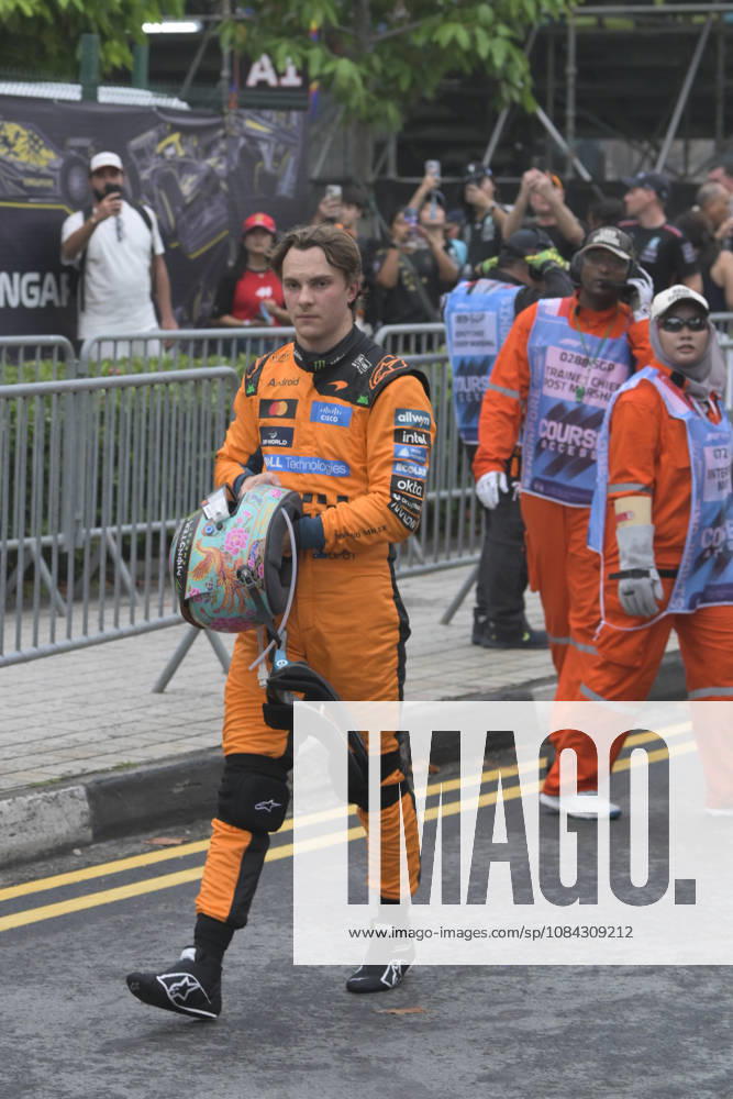 Oscar Piastri of McLaren walks out after teammate Lando Norris of McLaren collided with him Saturday 10th October , Singapore Grand Prix 2026, Marina Bay Street Circuit. Formula 1: Singapore Grand Prix 2026 - ZUMAc251 20261010_znp_c251_056