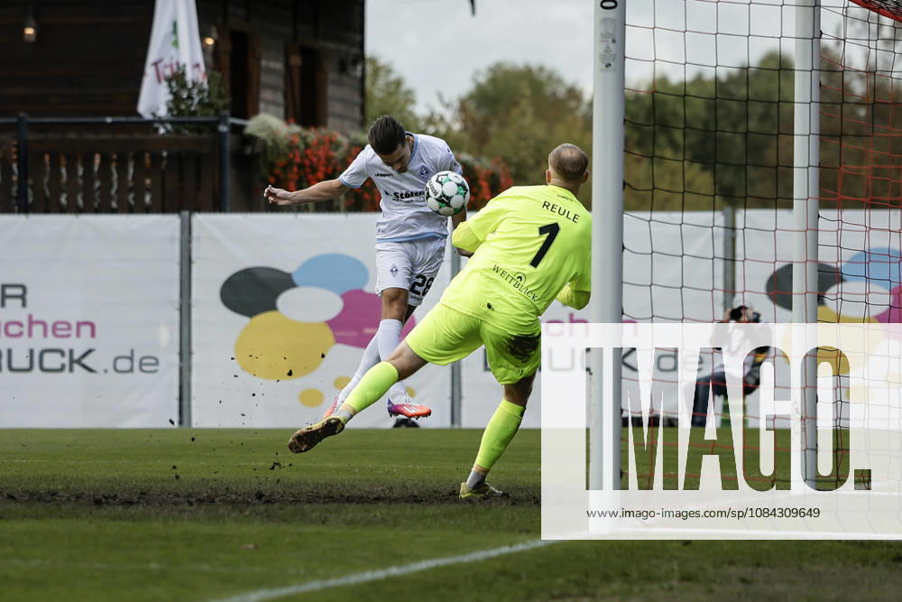 Soccer 3rd Division, SG Sonnenhof Großaspach vs. SV Waldhof Mannheim; Diego Michel (SV Waldhof Mannheim) scored the first goal, Maximilian Reule (SG Sonnenhof Großaspach) scored the second, and the third was a header.