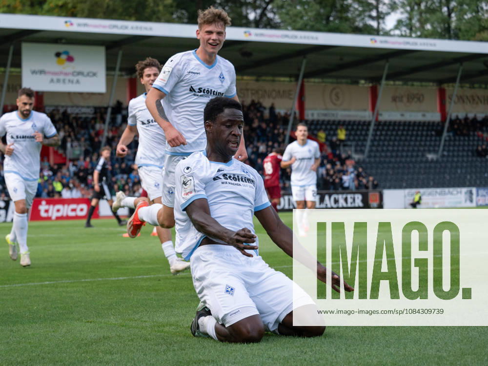 Goal to make it 1–2 by Oluwaseun Ogbemudia of SV Waldhof Mannheim, No. 14 in the middle, Celebration, Joy, Emotion, Team Celebration, Gesture, GER, Soccer, SG Sonnenhof Grossaspach vs. SV Waldhof Mannheim, 3rd Division, Matchday 8, Aspach, 2026–2027 Season, October 10, 2026, GER, soccer, SG Sonnenhof Grossaspach vs. SV Waldhof Mannheim, 3rd Division, Matchday 8, Aspach, 2026–2027 season, October 10, 2026, Aspach