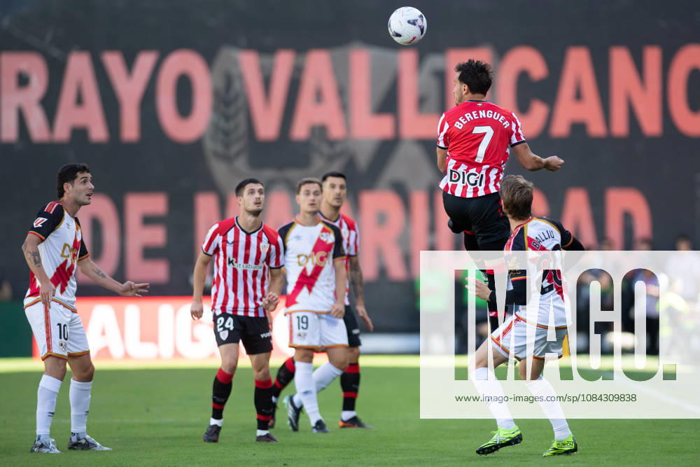 ESP LaLiga EA Sports Rayo Vallecano vs. Athletic Club Alejandro Berenguer Remiro of Athletic during the LaLiga EA Sports match between Rayo Vallecano and Athletic Club played at Vallecas Stadium in Madrid on October 10, 2026 in Spain Spanish Soccer