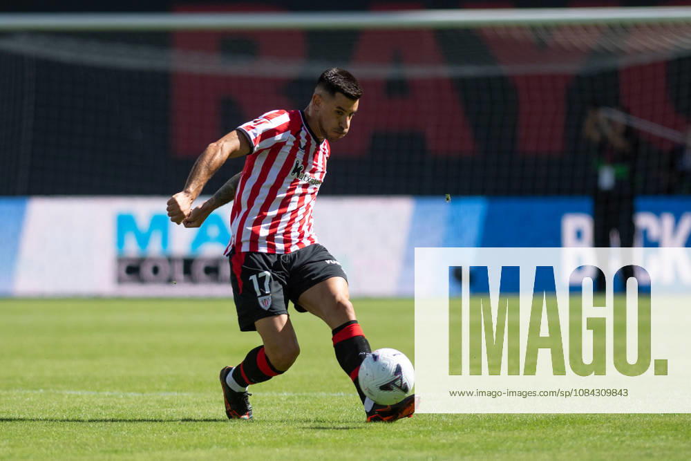 ESP LaLiga EA Sports Rayo Vallecano vs. Athletic Club: Yuri Berchiche of Athletic during the LaLiga EA Sports match between Rayo Vallecano and Athletic Club, played at Vallecas Stadium in Madrid on October 10, 2026, in Spain. Spanish Soccer
