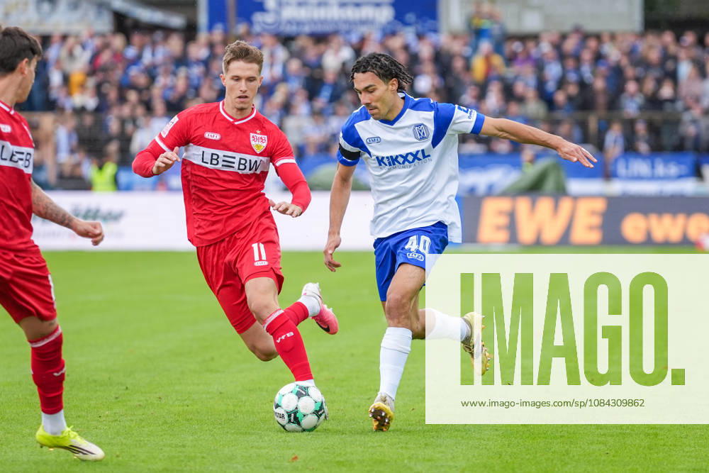 German Soccer, 3rd Division, Matchday 8, Hänsch Arena, Meppen, Emsland, Lower Saxony, SV Meppen vs. VfB Stuttgart U21, VfB Stuttgart II s Niclas Nadj (SV Meppen), 40, against Oliver Rölke (VfB Stuttgart U21), 11