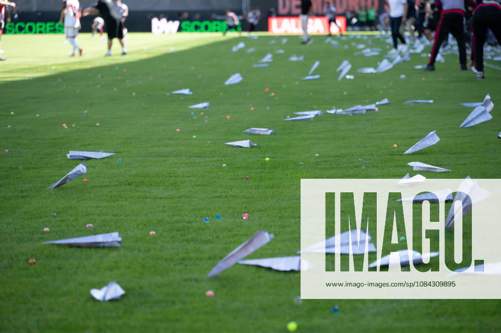 ESP LaLiga EA Sports Rayo Vallecano vs. Athletic Club Paper balls and paper airplanes were thrown in Vallecas as a form of protest against Rayo Vallecano president Martin Presa during the LaLiga EA Sports match between Rayo Vallecano and Athletic Club, played at Vallecas Stadium in Madrid on October 10, 2026, in Spain. Spain Soccer