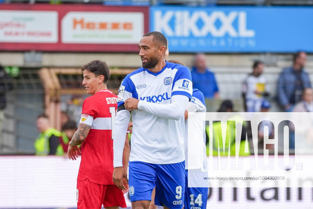 German Soccer, 3rd Division, Matchday 8, Hänsch Arena, Meppen, Emsland, Lower Saxony, SV Meppen vs. VfB Stuttgart U21, VfB Stuttgart II Cyrill Akono SV Meppen, 9