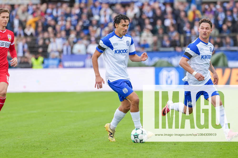 German Soccer, 3rd Division, Matchday 8, Hänsch Arena, Meppen, Emsland, Lower Saxony, SV Meppen vs. VfB Stuttgart U21, VfB Stuttgart II Niclas Nadj SV Meppen, 40