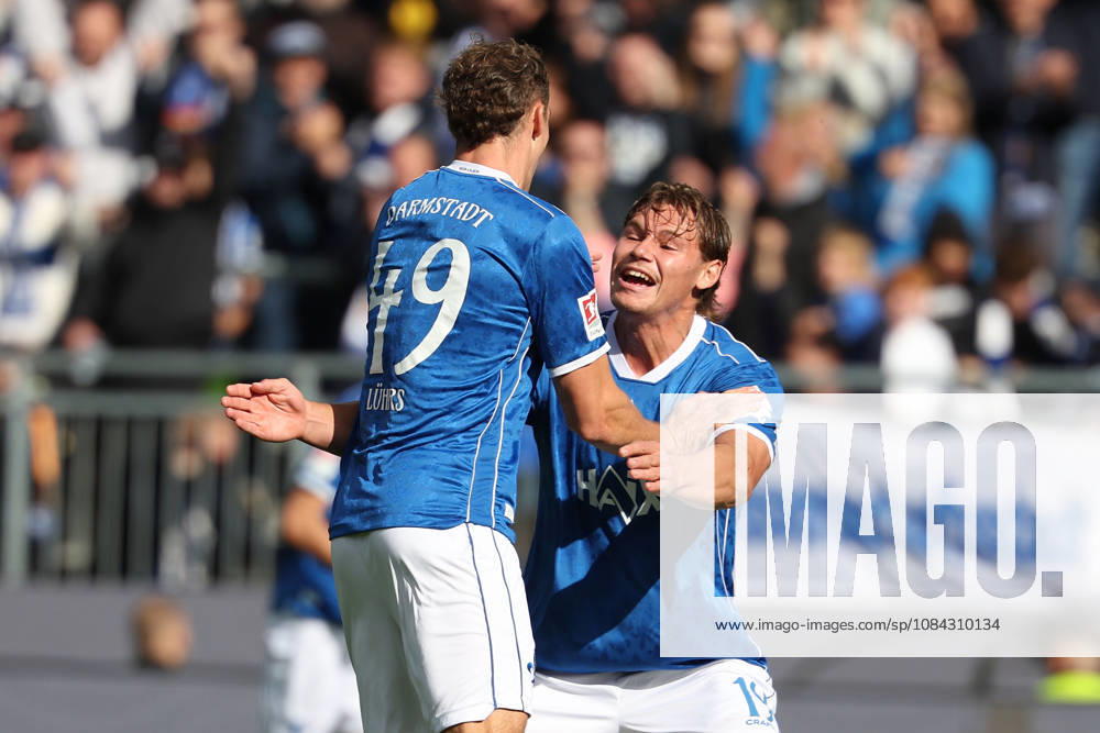 Soccer, 2. Bundesliga, SV Darmstadt 98 vs. Energie Cottbus; Yannik Luehrs of SV Darmstadt 98 and Fynn Luca Lakenmacher of SV Darmstadt 98 are seen celebrating after scoring a goal to make the score 3–1.