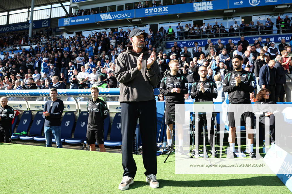 Coach Sandro Wagner, Hannover 96, 2nd Bundesliga, 2026–2027 Season, 1. FC Magdeburg vs. Hannover 96 at the Avnet Arena in Magdeburg; soccer, man, men, Germany