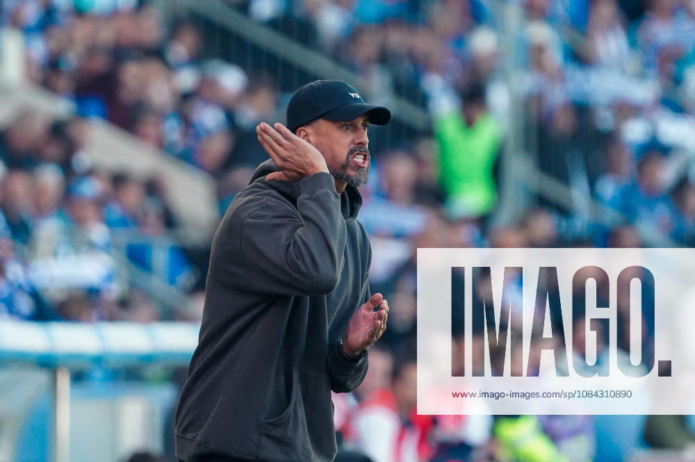 Germany Soccer 2. Bundesliga 2026–2027, Matchday 7: 1. FC Magdeburg vs. Hannover 96 at Avnet Arena Magdeburg; Gestures, Body Language, Emotion; Sandro Wagner, Coach of Hannover 96