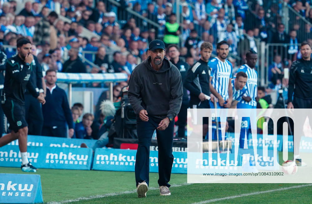 Germany Soccer 2. Bundesliga 2026–2027, Matchday 7: 1. FC Magdeburg vs. Hannover 96 at Avnet Arena Magdeburg; Gestures, Body Language, Emotion; Sandro Wagner, Coach of Hannover 96