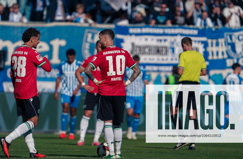 Germany Soccer 2. Bundesliga 2026–2027, Matchday 7: 1. FC Magdeburg vs. Hannover 96 at Avnet Arena Magdeburg—Defeat and Disappointment: Benedikt Pichler (Hannover 96), 11 Marcel Hartel (Hannover 96), 10