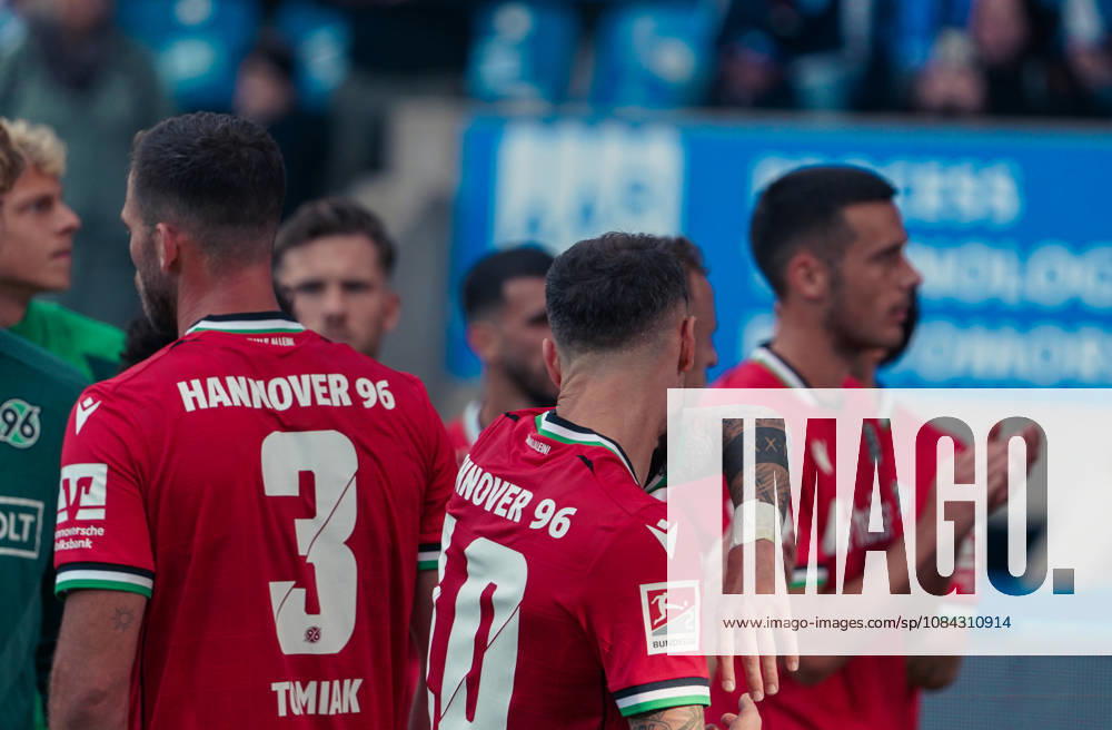 Germany Soccer 2. Bundesliga 2026–2027, Matchday 7: 1. FC Magdeburg vs. Hannover 96 at Avnet Arena Magdeburg—Defeat and Disappointment for Marcel Hartel of Hannover 96, 10