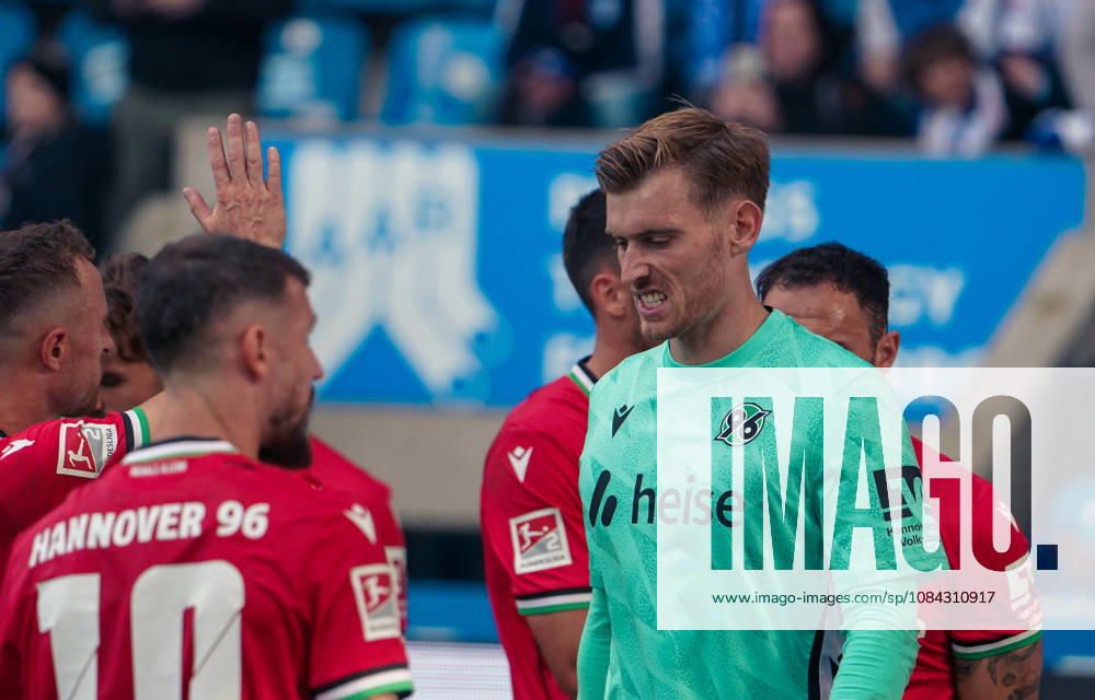 German Soccer 2. Bundesliga 2026–2027, Matchday 7: 1. FC Magdeburg vs. Hannover 96 at Avnet Arena Magdeburg—Defeat and Disappointment for Leo Weinkauf of Hannover 96, 30