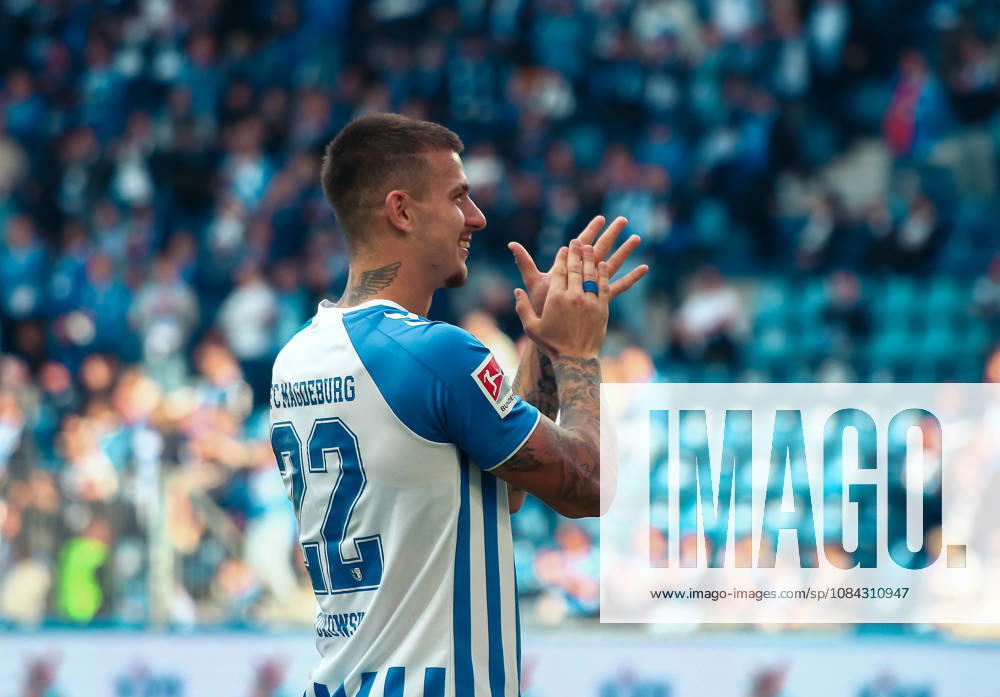 Germany Soccer 2. Bundesliga 2026–2027, Matchday 7: 1. FC Magdeburg vs. Hannover 96, Avnet Arena Magdeburg; Mateusz Zukowski (Mateusz Zukowski) of 1. FC Magdeburg celebrates the victory, 22