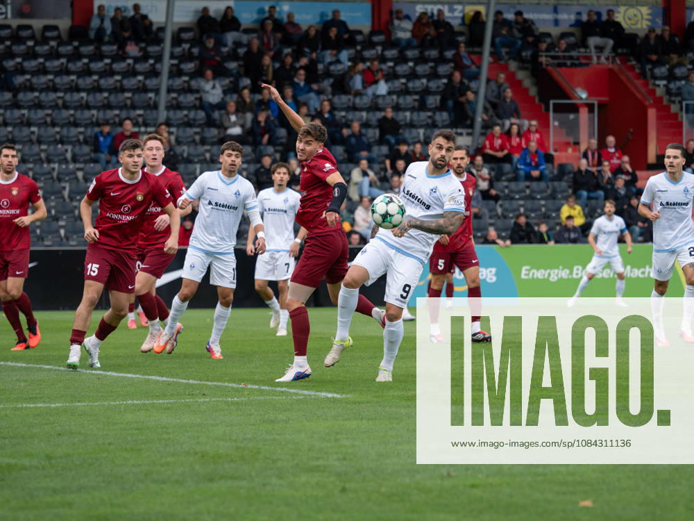 Jan Elias Rahn, SG Sonnenhof Grossaspach, 08 Klaert against Goncalo Gregorio, SV Waldhof Mannheim, 09 GER, Soccer, SG Sonnenhof Grossaspach vs. SV Waldhof Mannheim, 3rd Division, Matchday 8, Aspach, 2026–2027 season, October 10, 2026 GER, Soccer, SG Sonnenhof Grossaspach vs. SV Waldhof Mannheim, 3rd Division, Matchday 8, Aspach, 2026–2027 season, October 10, 2026 Aspach