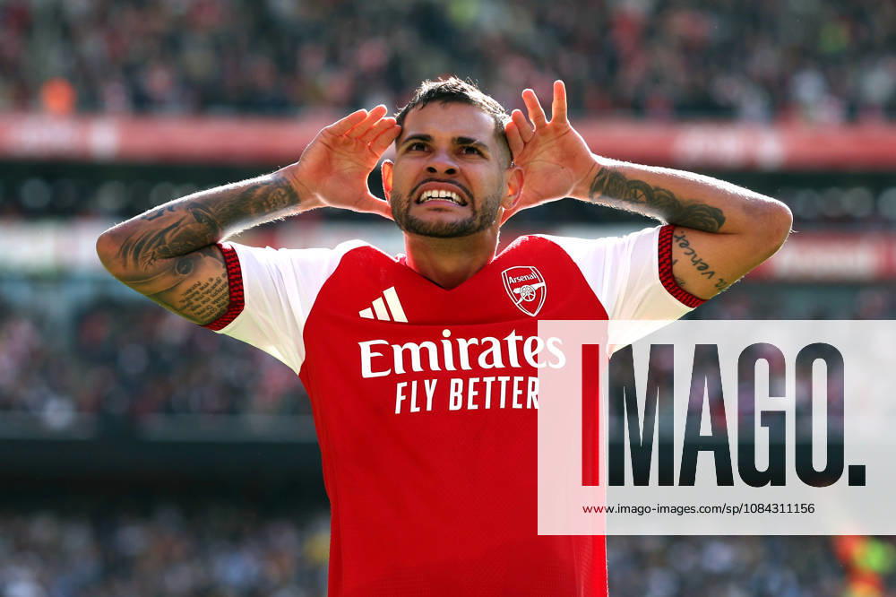 Arsenal gegen Leeds United, 10. Oktober 2026, London, Premier League, Fußball: Arsenal gegen Leeds United. Bruno Guimaraes von Arsenal jubelt, nachdem er das zweite Tor für seine Mannschaft erzielt hat. Foto: Charlotte Wilson, Offside, London, Großbritannien