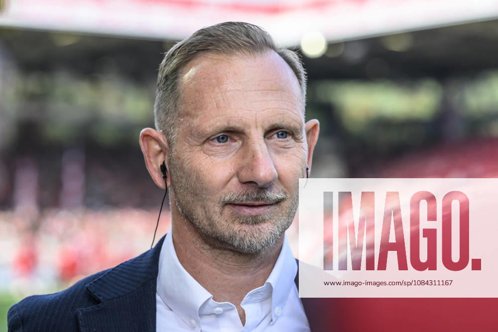 Pictured from left: Mauro Lustrinelli, Union Berlin, coach, GER, Berlin, soccer, 1. FC Union Berlin vs. SV Elversberg, at the Alte Försterei, October 10, 2026, DFB and DFL regulations prohibit any use of photographs as image sequences and or quasi-video,
