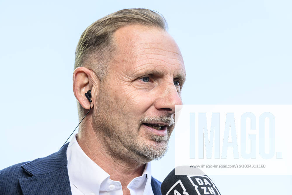 Pictured from left: Mauro Lustrinelli, Union Berlin, coach, GER, Berlin, soccer, 1. FC Union Berlin vs. SV Elversberg, at the Alte Försterei, October 10, 2026, DFB and DFL regulations prohibit any use of photographs as image sequences and or quasi-video,