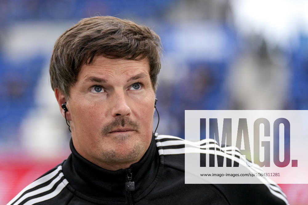 Merlin Polzin, Coach, Head Coach, HSV, with a worried look, single frame, single photo, action, pensive, concerned, pessimistic, October 10, 2026, Sinsheim, Germany, soccer, Bundesliga, TSG 1899 Hoffenheim, Hamburger SV, DFB and DFL regulations prohibit any use of photographs as image sequences and or quasi-video