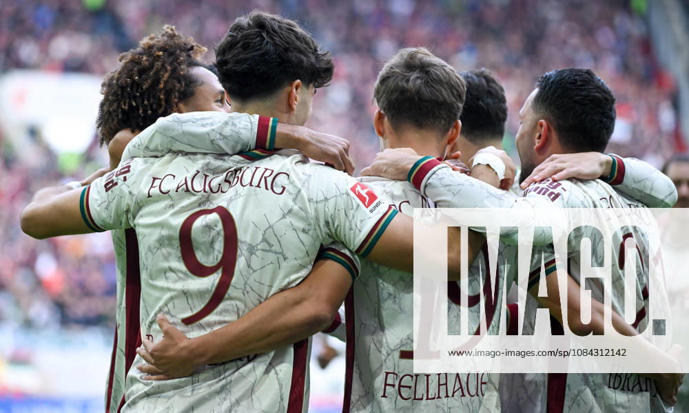 Soccer, Bundesliga 1, FC Augsburg vs. Bayern Munich – Robin Fellhauer, FC Augsburg, celebrating, goal celebration, celebrating the goal, cheering over the 1–0 goal. DFL and DFB regulations prohibit any use of photographs as image sequences and or quasi-video. Augsburg
