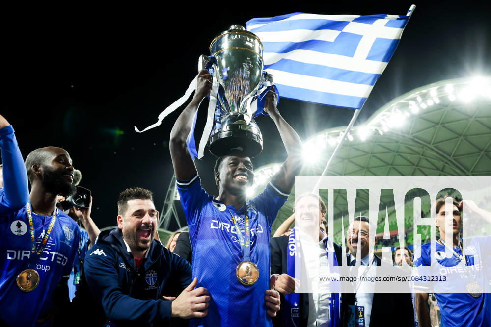 MELBOURNE, AUSTRALIA - OCTOBER 10: South Melbourne FC celebrates after defeating Melbourne Victory FC in the 2026 Hahn Australia Cup Final at AAMI Park on October 10, 2026 in Melbourne, Australia. South Melbourne FC V Melbourne Victory FC - Australia Cup 2026 Final - ZUMAp121 20261010_zsp_p121_024