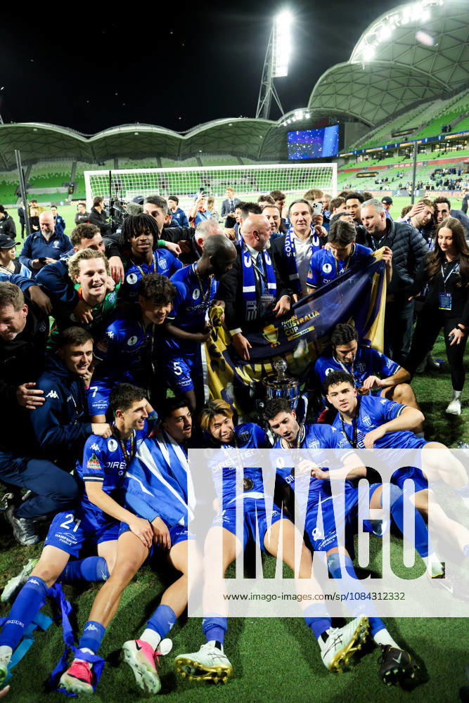 MELBOURNE, AUSTRALIA - OCTOBER 10: South Melbourne FC celebrates after defeating Melbourne Victory FC in the 2026 Hahn Australia Cup Final at AAMI Park on October 10, 2026 in Melbourne, Australia. South Melbourne FC V Melbourne Victory FC - Australia Cup 2026 Final - ZUMAp121 20261010_zsp_p121_026