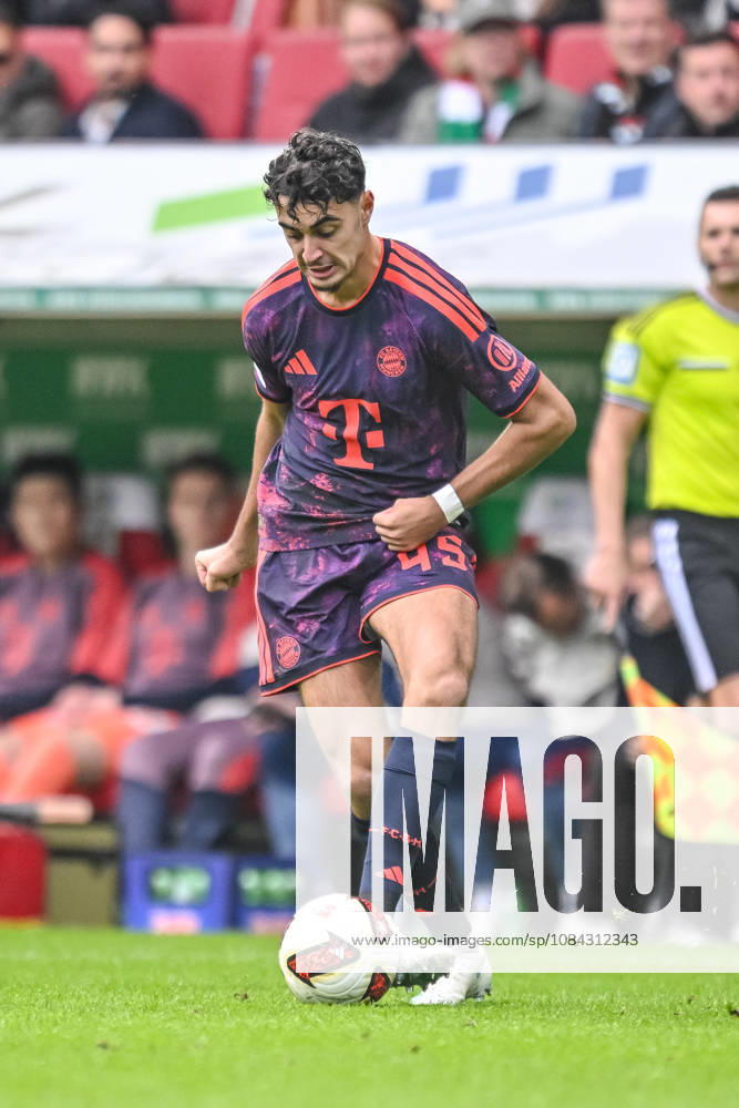 Aleksandar Pavlovic of FC Bayern Munich in action, on the ball, making a solo play during the Bundesliga match between FC Augsburg and FC Bayern Munich, at the WWK Arena on October 10, 2026, in Augsburg, Germany. Photo by Harry Langer, DeFodi Images. Aleksandar Pavlovic of FC Bayern Munich controls the ball during the Bundesliga match between FC Augsburg and FC Bayern Munich at the WWK Arena on October 10, 2026, in Augsburg, Germany. Photo by Harry Langer, DeFodi Images. DFB and DFL regulations prohibit any use of photographs as image sequences and or quasi-video. Photo by Harry Langer, DeFodi Images. DFB and DFL regulations prohibit any use of photographs as imSEQUENCES AND OR QUASI-VIDEO