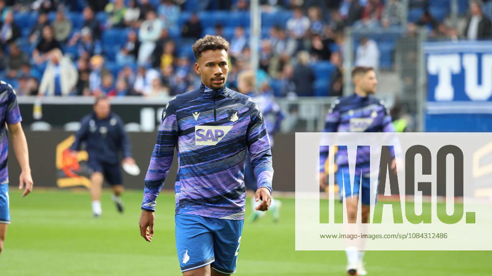 Soccer, Bundesliga 1, TSG 1899 Hoffenheim vs. Hamburger SV by Bambasà Contà TSG 1899 Hoffenheim DFL DFB REGULATIONS PROHIBIT ANY USE OF PHOTOGRAPHS AS IMAGE SEQUENCES AND OR QUASI-VIDEO Sinsheim