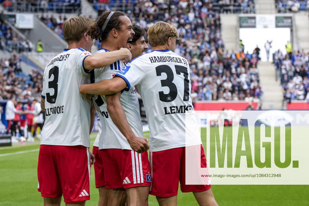 From left: David Möller Wolfe (HSV), 3; goal scorer Yussuf Poulsen (HSV), 15; Martin Adeline (HSV), 5; Louis Lemke (HSV), 37; players from Hamburger SV (HSV) celebrate the 0-1 goal, Celebration, goal celebration, scoring a goal, celebrate the goal, goal, celebration, celebrating the goal, joy, happiness, happy, optimistic, positive, game scene, highlight, action, 10 10 2026, Sinsheim, Germany, soccer, Bundesliga, TSG 1899 Hoffenheim vs. Hamburger SV, DFB and DFL regulations prohibit any use of photographs as image sequences and or quasi-video