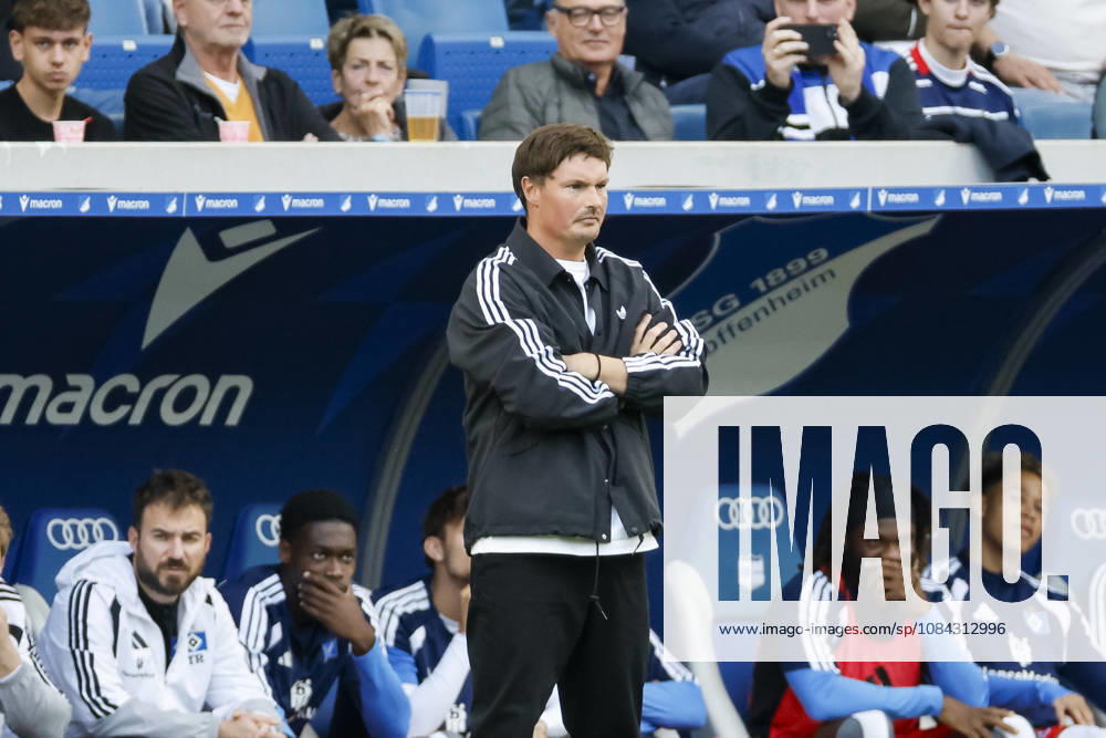Merlin Polzin, Hamburger SV, Coach, Facial Expressions, Emotion, Germany, Soccer, Bundesliga 1, Matchday 5, 2026–2027, TSG Hoffenheim vs. Hamburger SV, October 10, 2026, Sinsheim SNP Arena, Germany