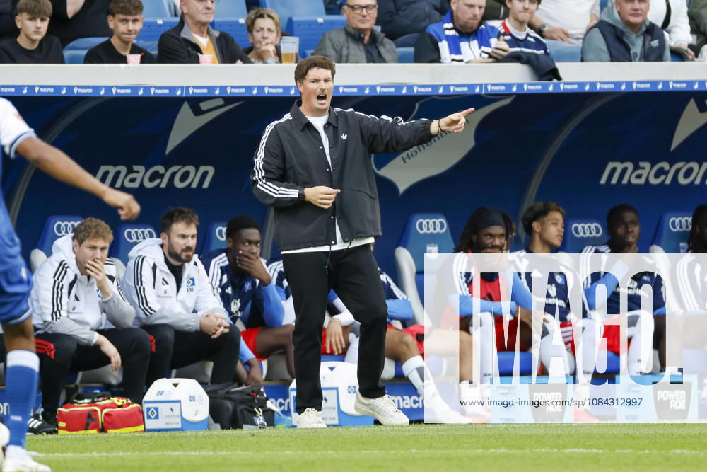 Merlin Polzin, Hamburger SV, Coach, Facial Expressions, Emotion, Germany, Soccer, Bundesliga 1, Matchday 5, 2026–2027, TSG Hoffenheim vs. Hamburger SV, October 10, 2026, Sinsheim SNP Arena, Germany