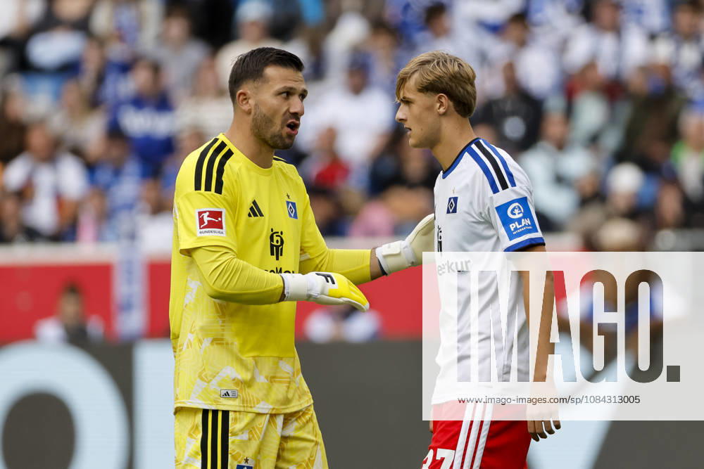 Daniel Heuer Fernandes, Hamburger SV, 01, and Louis Lemke, Hamburger SV, 37, in dialogue, in conversation, exchanging ideas, communicating, Germany, soccer, Bundesliga 1, Matchday 5, 2026–2027, TSG Hoffenheim vs. Hamburger SV, October 10, 2026, Sinsheim SNP Arena, Germany