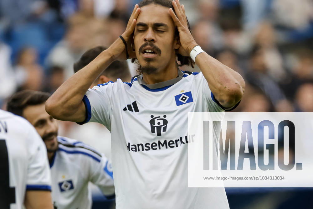 Yussuf Poulsen, Hamburger SV, 15, facial expressions, emotion, Germany, soccer, Bundesliga 1, Matchday 5, 2026–2027, TSG Hoffenheim vs. Hamburger SV, October 10, 2026, Sinsheim SNP Arena, Germany