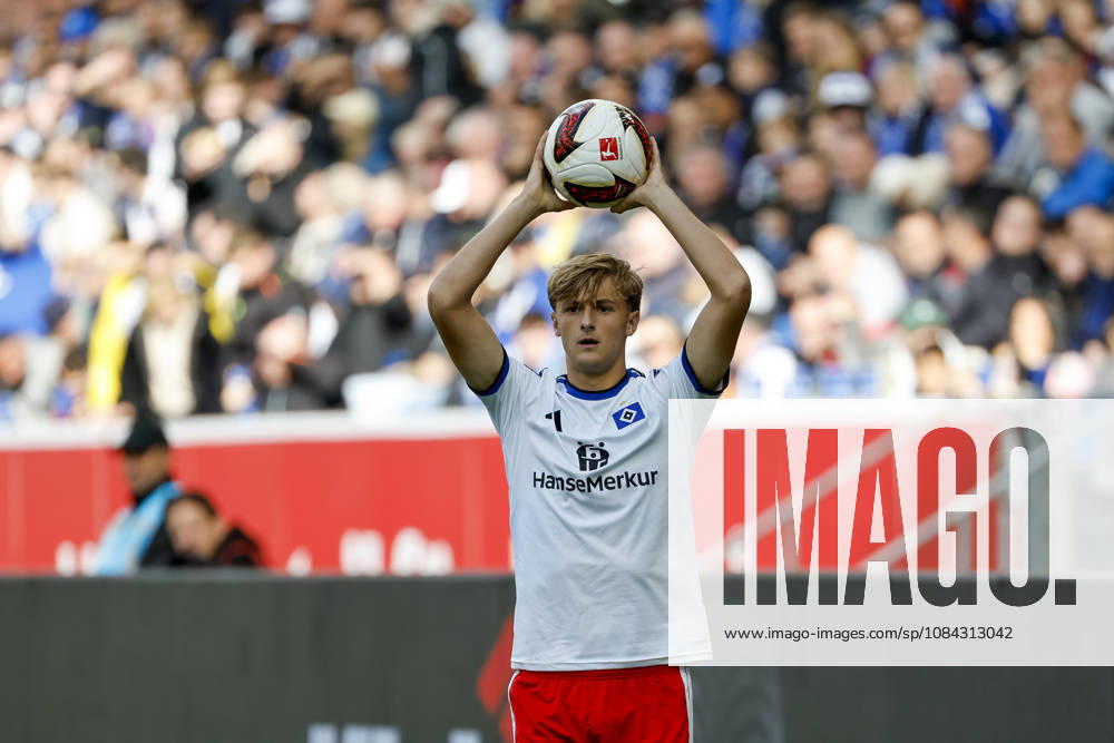 Louis Lemke, Hamburger SV, age 37 during a throw-in, Germany, soccer, Bundesliga 1, Matchday 5, 2026–2027, TSG Hoffenheim vs. Hamburger SV, October 10, 2026, Sinsheim SNP Arena, Germany