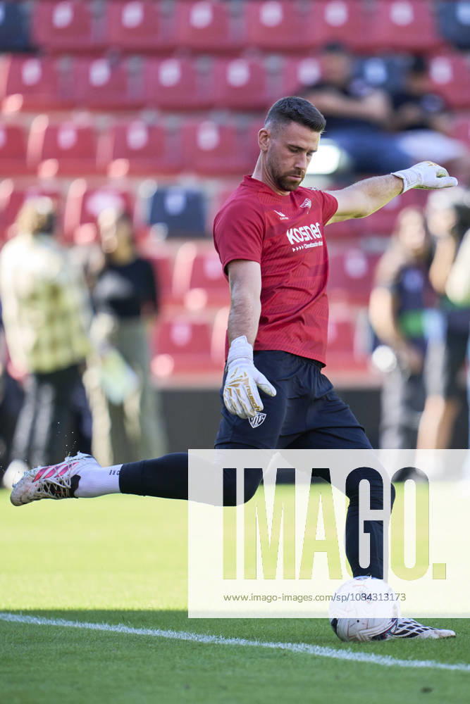 Unai Simon of Athletic Club during the Spanish League, LaLiga EA Sports, football match played between Rayo Vallecano and Athletic Club at Vallecas stadium on October 10, 2026, in Madrid, Spain. Madrid Spain - ZUMAa181 20261010_zaa_a181_005