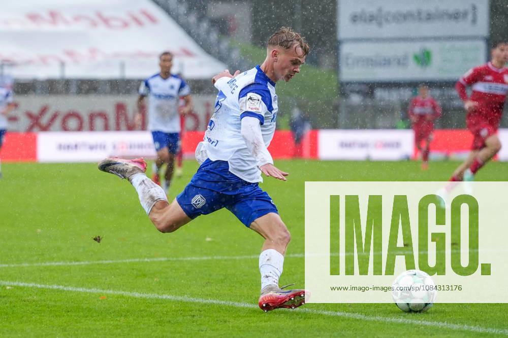 German Soccer, 3rd Division, Matchday 8, Hänsch Arena, Meppen, Emsland, Lower Saxony, SV Meppen vs. VfB Stuttgart U21, VfB Stuttgart II Dominique Domröse SV Meppen, 2