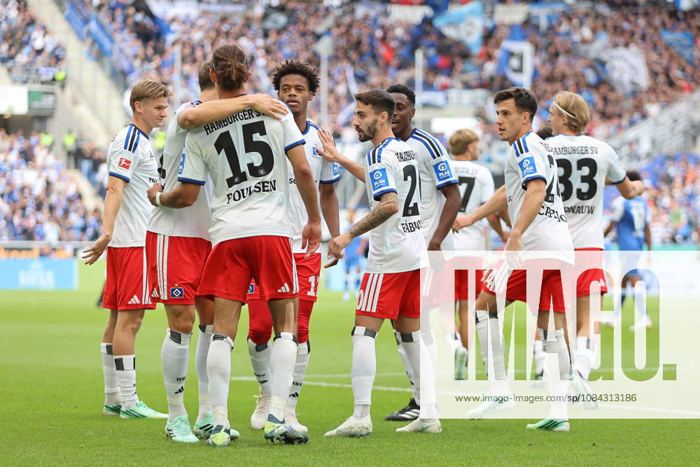 Soccer, Bundesliga 1, TSG 1899 Hoffenheim vs. Hamburger SV – Goal scored, goal making the score 0–1 by Yussuf Poulsen of Hamburger SV – Goal celebration, Goal celebration, celebrating the goal, celebrates scoring Sinsheim