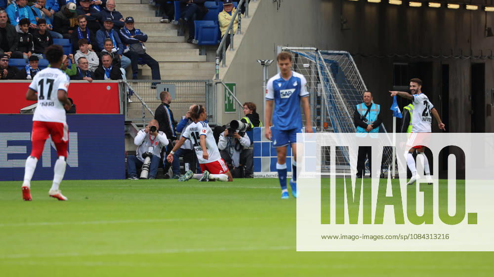Soccer, Bundesliga 1, TSG 1899 Hoffenheim vs. Hamburger SV: Goal celebration after Yussuf Poulsen’s goal (0–1) Hamburger SV DFL DFB REGULATIONS PROHIBIT ANY USE OF PHOTOGRAPHS AS IMAGE SEQUENCES AND OR QUASI-VIDEO Sinsheim