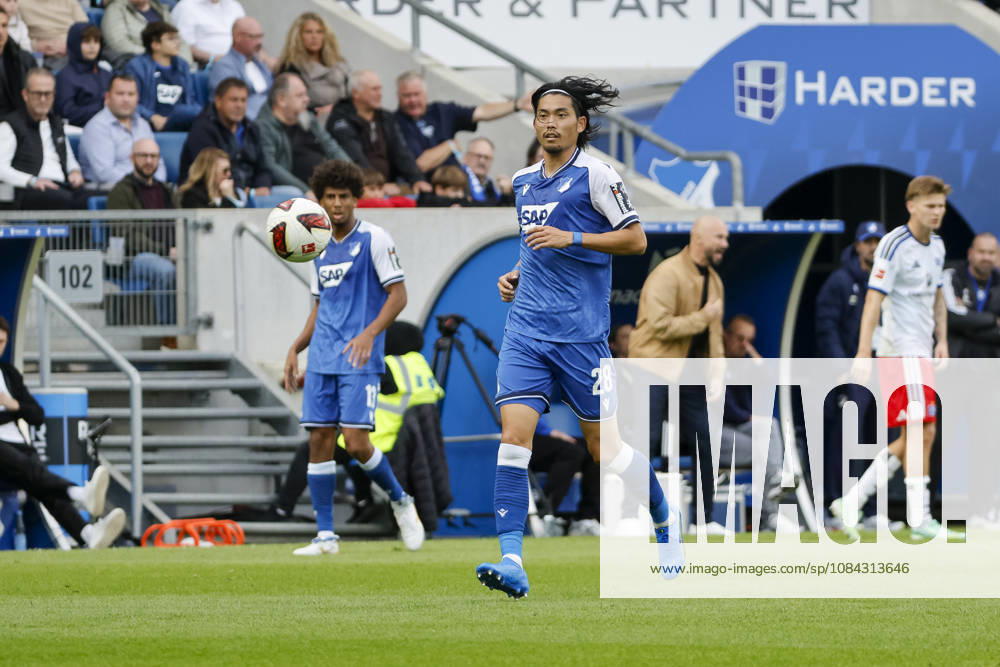 Koki Machida, TSG Hoffenheim, 28 on the ball, Germany, soccer, Bundesliga 1, Matchday 5, 2026–2027, TSG Hoffenheim vs. Hamburger SV, October 10, 2026, Sinsheim SNP Arena, Germany