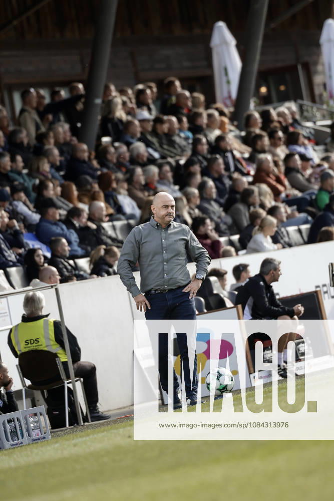 Soccer 3rd Division, SG Sonnenhof Grossaspach vs. SV Waldhof Mannheim, Referee: Rui Mota, SV Waldhof Mannheim, Coach