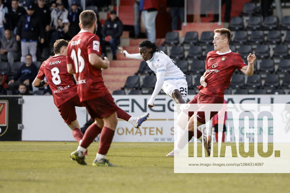 Soccer 3rd Division, SG Sonnenhof Grossaspach vs. SV Waldhof Mannheim; Nolan Muteba scored the 3-1 goal for SV Waldhof Mannheim, 29