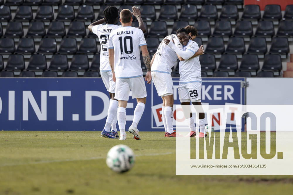 Soccer 3rd Division, SG Sonnenhof Grossaspach vs. SV Waldhof Mannheim—celebration of the 3-1 goal by Nolan Muteba, SV Waldhof Mannheim, 29