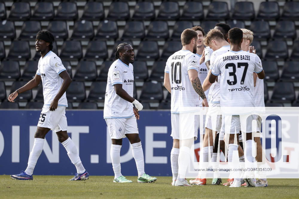 Soccer 3rd Division, SG Sonnenhof Grossaspach vs. SV Waldhof Mannheim—celebration of the 3-1 goal by Nolan Muteba, SV Waldhof Mannheim, 29