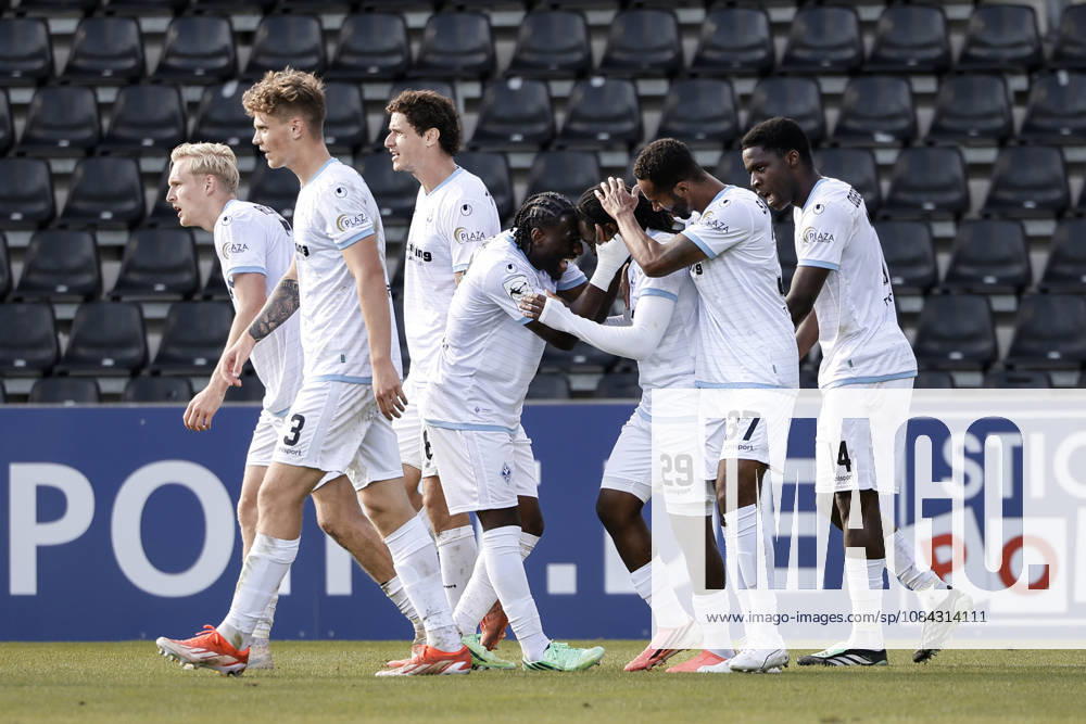 Soccer 3rd Division, SG Sonnenhof Grossaspach vs. SV Waldhof Mannheim—celebration of the 3-1 goal by Nolan Muteba, SV Waldhof Mannheim, 29