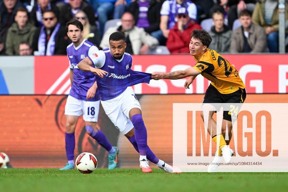 2. Bundesliga, Matchday 26, 27: VfL Osnabrück vs. Dynamo Dresden on October 10, 2026, at the Bremer Brücke in Osnabrück; Daniel Kyereh of Osnabrück in a tackle against Patrice Covic of Dresden MT