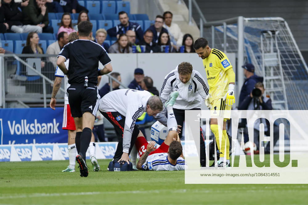Nicolai Remberg, Hamburger SV, 21, injured on the ground, Germany, soccer, Bundesliga 1, Matchday 5, 2026–2027, TSG Hoffenheim vs. Hamburger SV, October 10, 2026, Sinsheim SNP Arena, Germany