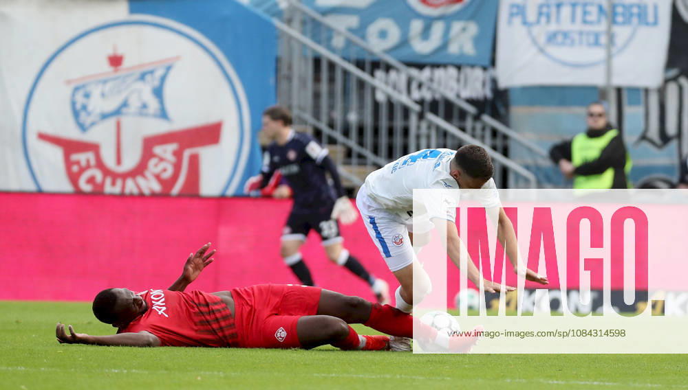 Men s, Soccer, 2026–2027 Season, 3rd Division, Matchday 8: FC Würzburger Kickers vs. FC Hansa Rostock; from left: Tarsis Bonga (FC Würzburger Kickers), Kenan Fatkic (FC Hansa Rostock); Wuerzburg, AKON ARENA, Bavaria, Germany