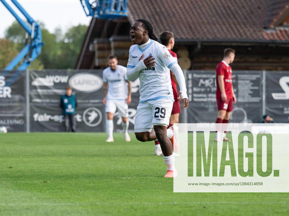 Goal to make it 1–4 by Nolan Muteba N Tumba, SV Waldhof Mannheim, 29, goal celebration, GER, soccer, SG Sonnenhof Grossaspach vs. SV Waldhof Mannheim, 3rd Division, Matchday 8, Aspach, 2026–2027 season, October 10, 2026, GER, soccer, SG Sonnenhof Grossaspach vs. SV Waldhof Mannheim, 3rd Division, Matchday 8, Aspach, 2026–2027 season, October 10, 2026, Aspach
